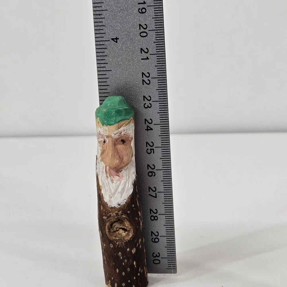 VTG Hand Carved Cottonwood Bark Folk Art Skinny Santa Claus‎ Elf Holiday